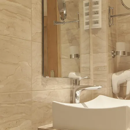 Best City Home Near Checkpoint Charlie Berlin Room photo